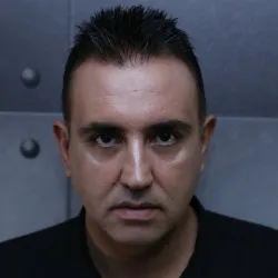 Bülent Yağızer